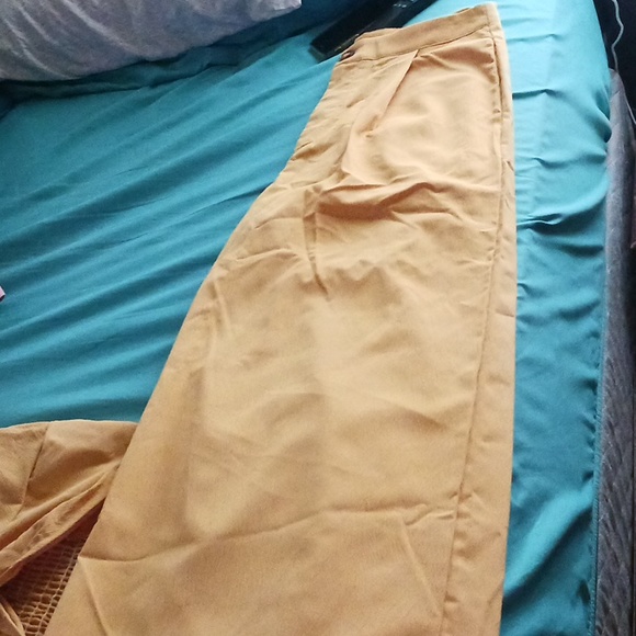 Very cute yellow outfit from shein - Picture 3 of 4